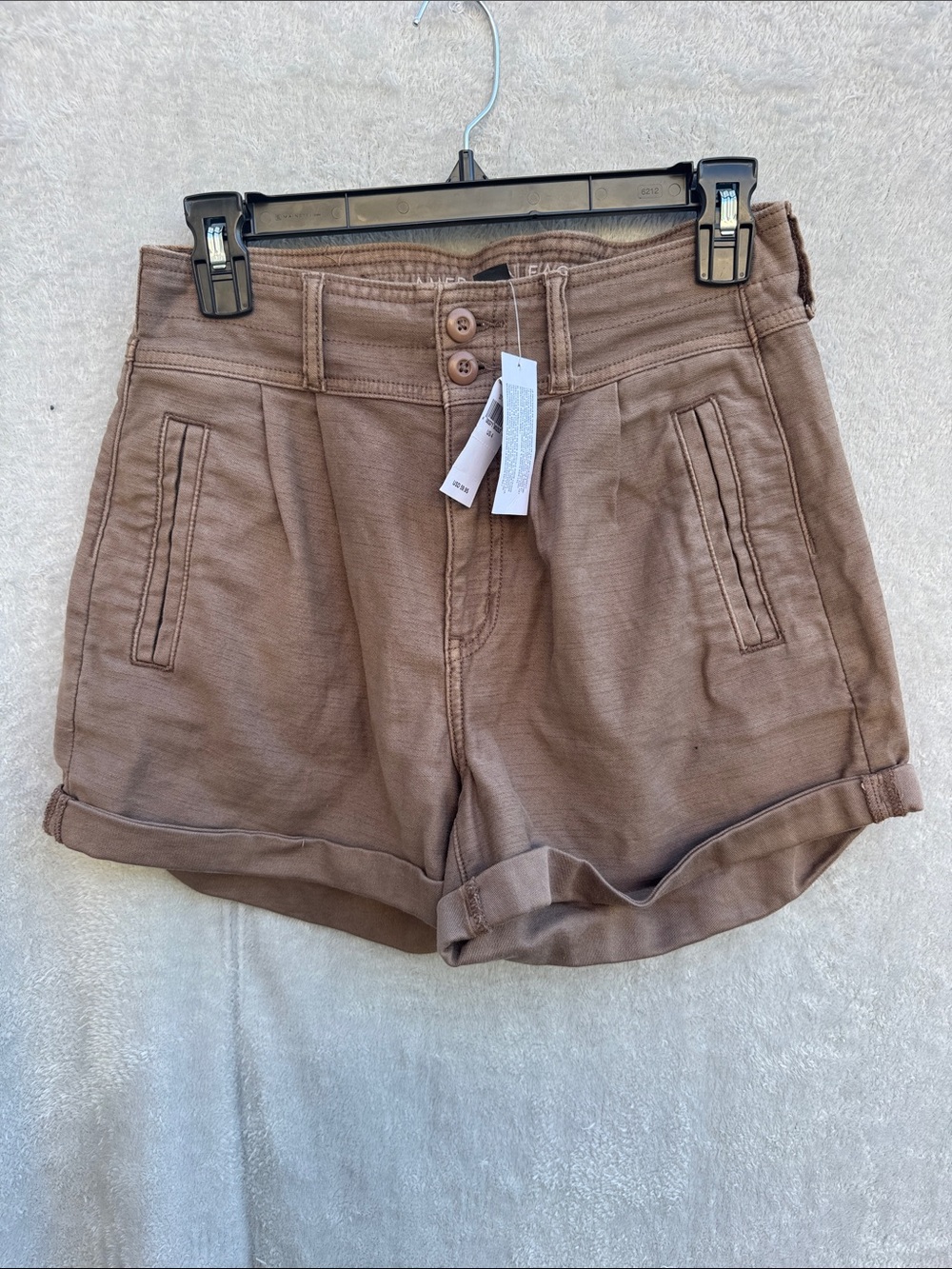 NWT’s Women’s American Eagle shorts size 4